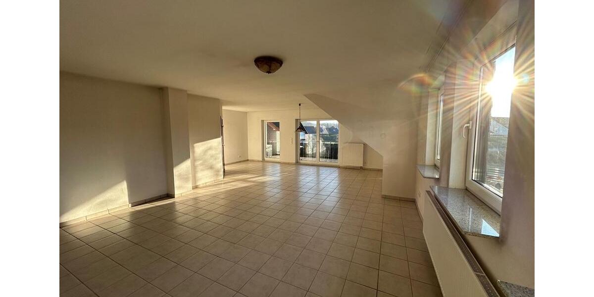 Dachgeschoßwohnung Welver - 3 Zimmer, 110 m&sup2;, 880&euro; | Angebot:24640537