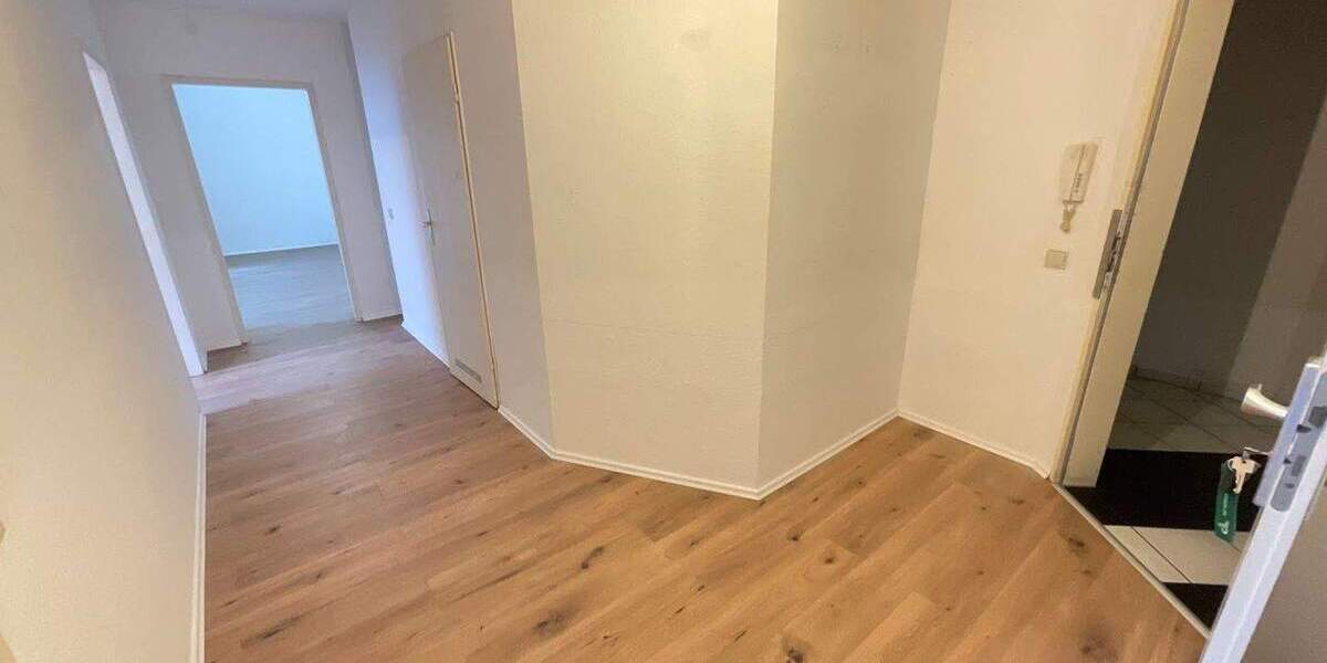Etagenwohnung Hagen Wehringhausen - 3 Zimmer, 84 m&sup2;, 499&euro; | Angebot:26596375
