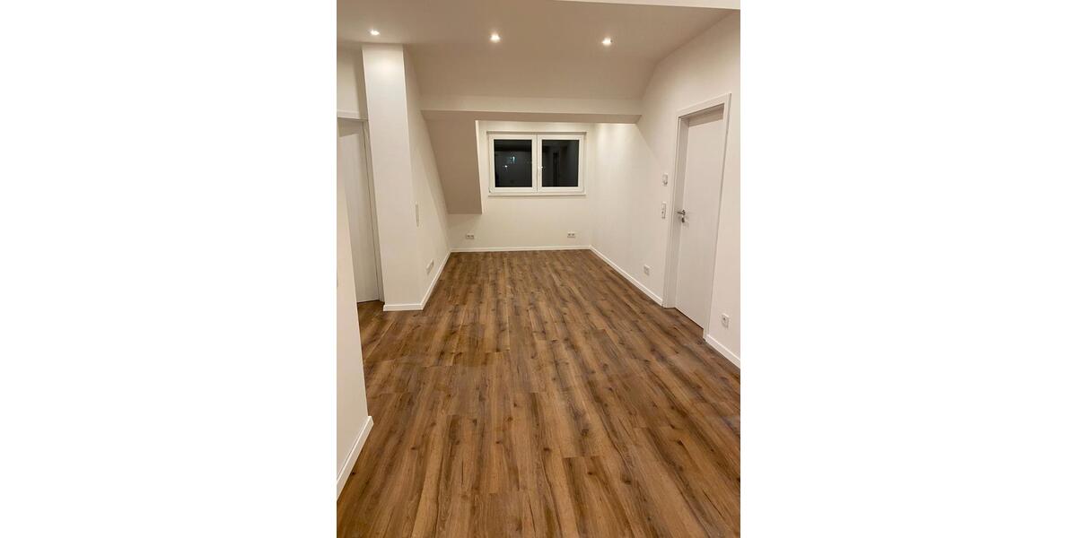 Dachgeschoßwohnung Iserlohn - 1 Zimmer, 65 m&sup2;, 600&euro; | Angebot:26429943