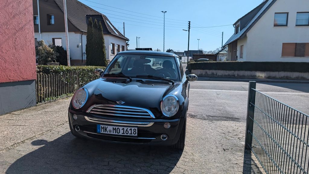 Mini ONE 214.000 km 2.999 &euro; Menden (Sauerland) 58708