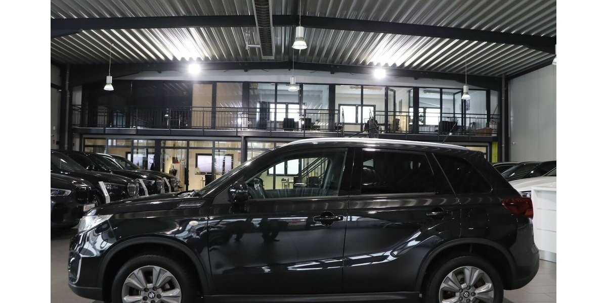 Suzuki Vitara 1.0 CLUB / NAVI+KAMERA, KLIMAAUTOMATIK 62.000 km 12.777 &euro; Hamm 59077