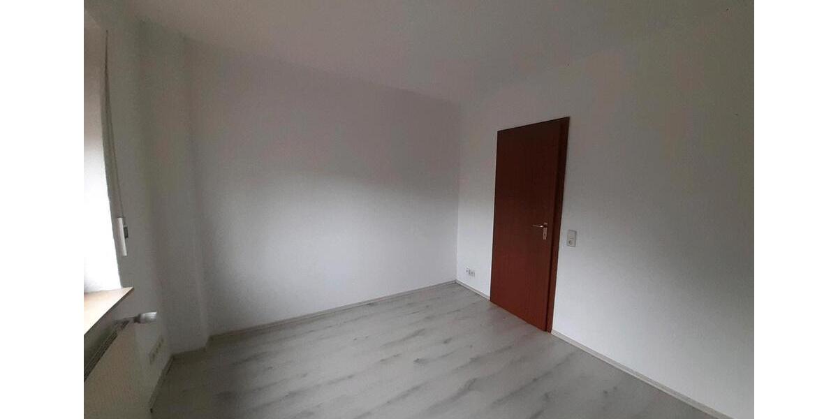 Erdgeschoßwohnung Witten - 3 Zimmer, 77 m&sup2;, 290.000&euro; | Angebot:25893897