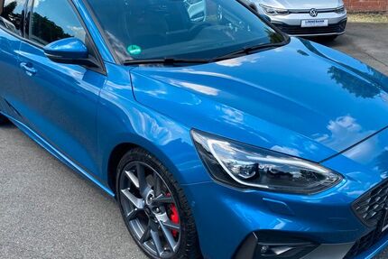 Ford Focus 59.000 km 21.950 &euro; Hamm 59065