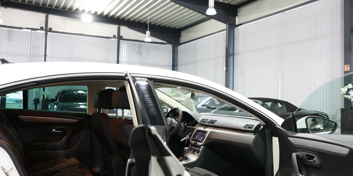 VW CC 1.4 TSI DSG SPORTLINE WHITE / XENON / NAVI+ 92.000 km 14.991 &euro; Hamm 59077