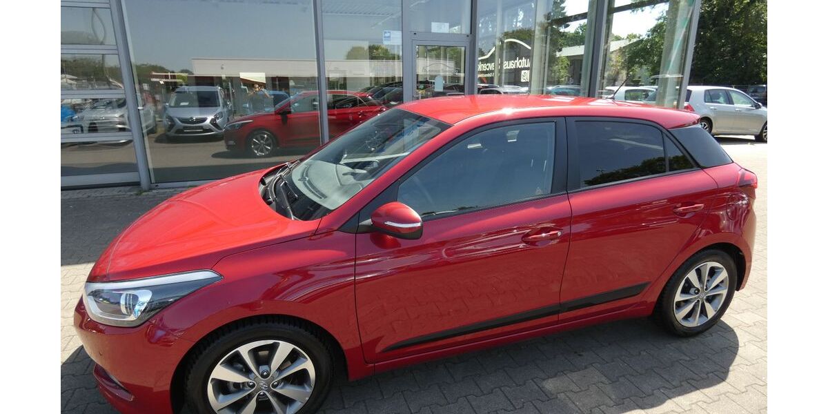Hyundai i20 49.000 km 7.790 &euro; Bergkamen 59192