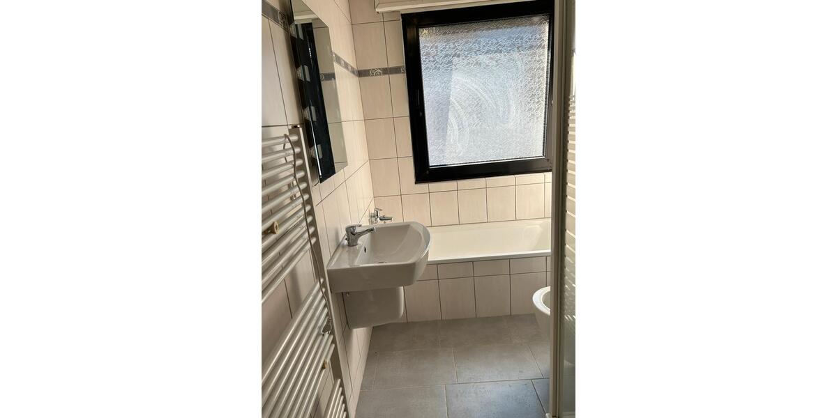 Etagenwohnung Kamen - 3.5 Zimmer, 106 m&sup2;, 1.000&euro; | Angebot:26022981