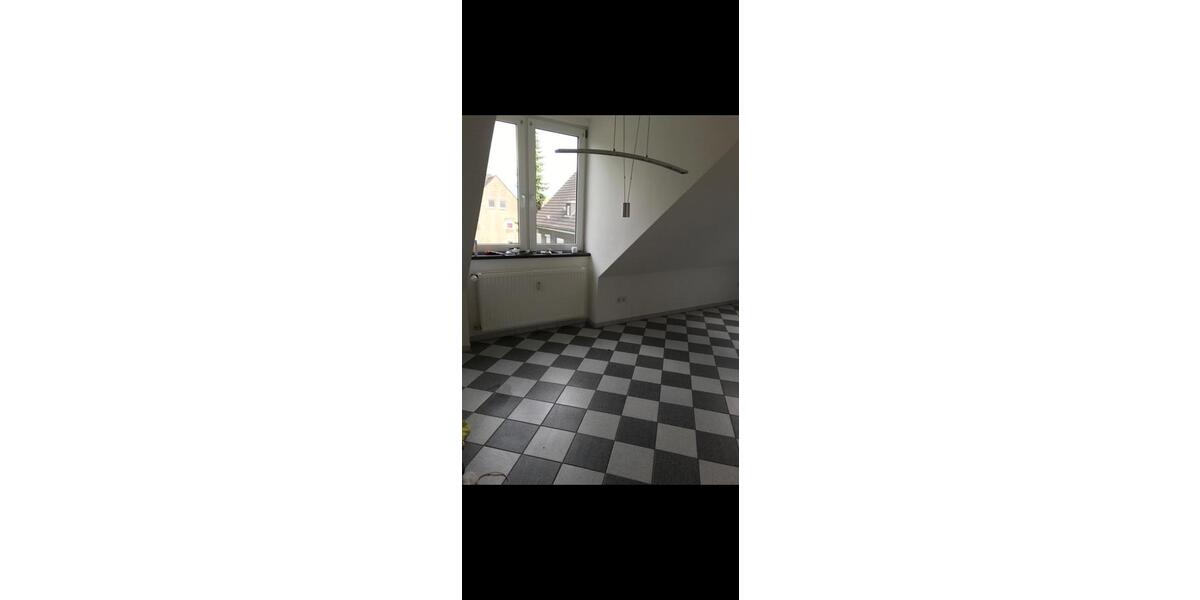 Dachgeschoßwohnung Dortmund Eving - 3.5 Zimmer, 89 m&sup2;, 800&euro; | Angebot:26483920