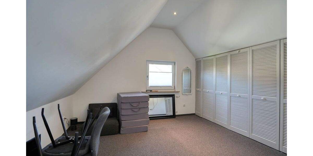 Doppelhaushälfte Bochum Stiepel - 5 Zimmer, 218 m&sup2;, 850.000&euro; | Angebot:25687051