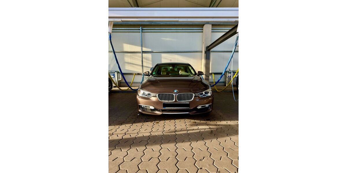 BMW 320 128.000 km 8.900 &euro; Dortmund 44225