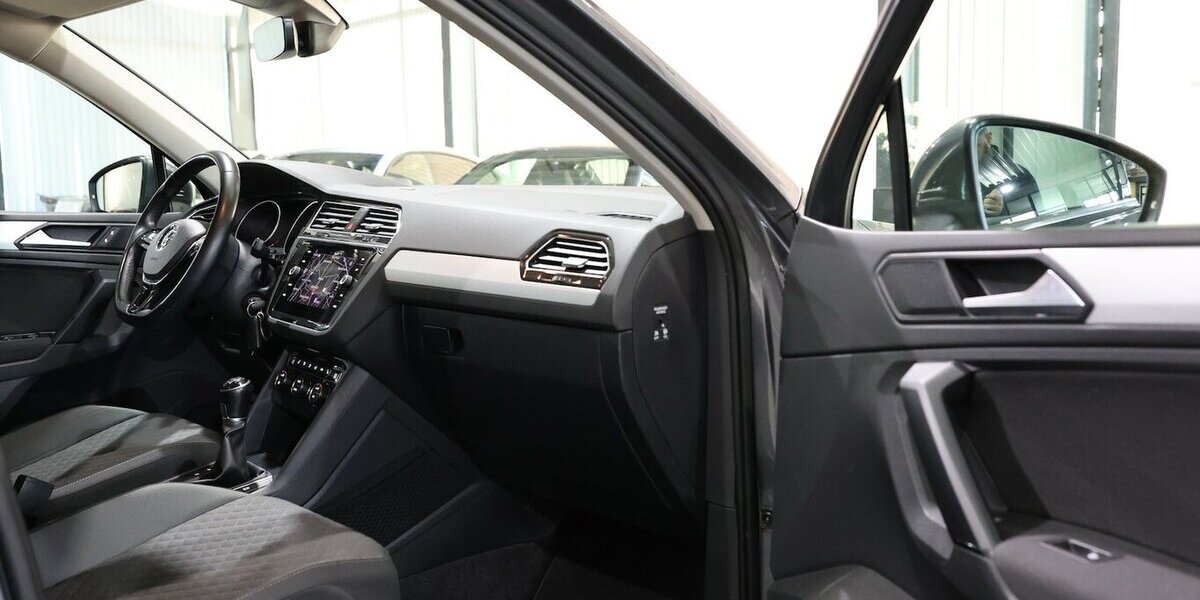 VW Tiguan 2.0 TDI Comfortline / LED, ACC+LANE, NAVI 125.000 km 19.991 &euro; Hamm 59077