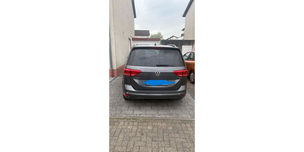VW Touran 189.800 km 12.900 &euro; Unna 59425