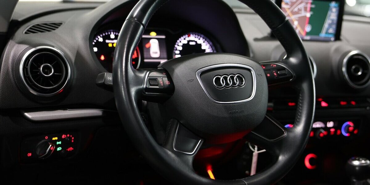 Audi A3 1.4 TFSI Attraction / NAVI-MMI / SR & WR 162.000 km 9.777 &euro; Hamm 59077