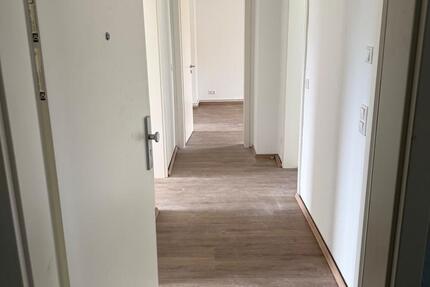 Wohnung Bochum - 4 Zimmer, 73 m&sup2;, 730&euro; | Angebot:26254911