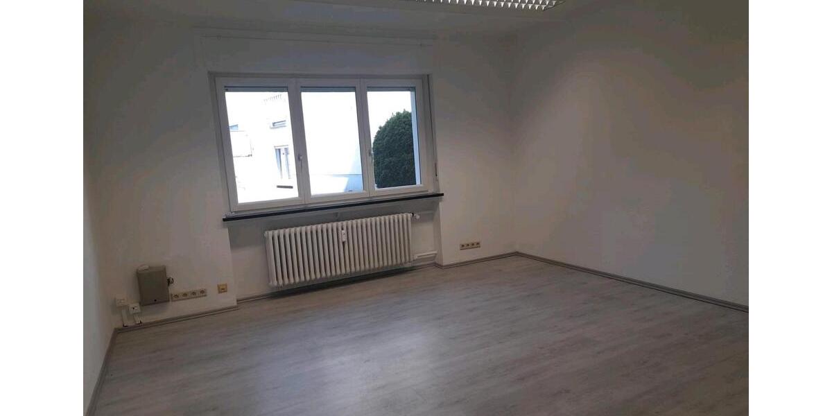 Erdgeschoßwohnung Iserlohn Letmathe - 3 Zimmer, 90 m&sup2;, 950&euro; | Angebot:26485665