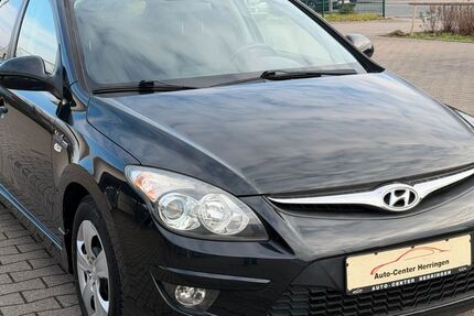 Hyundai i30 206.000 km 2.290 &euro; Hamm 59067