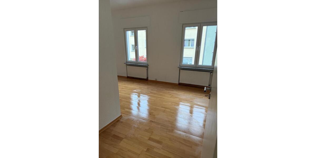 Terrassenwohnung Hamm - 4 Zimmer, 150 m&sup2;, 1.200&euro; | Angebot:25200645