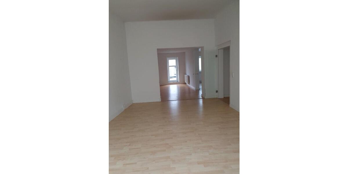 Etagenwohnung Schwerte - 4 Zimmer, 125 m&sup2;, 1.100&euro; | Angebot:26605408