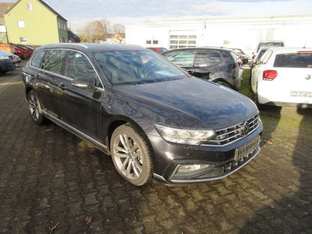 VW Passat Variant R-Line 2.0 TDI DSG NAVI PANO LED KA 135.600 km 21.788 &euro; Bergkamen 59192