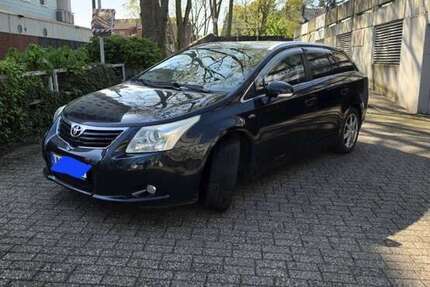 Toyota Avensis 147.000 km 5.500 &euro; Bergkamen 59192