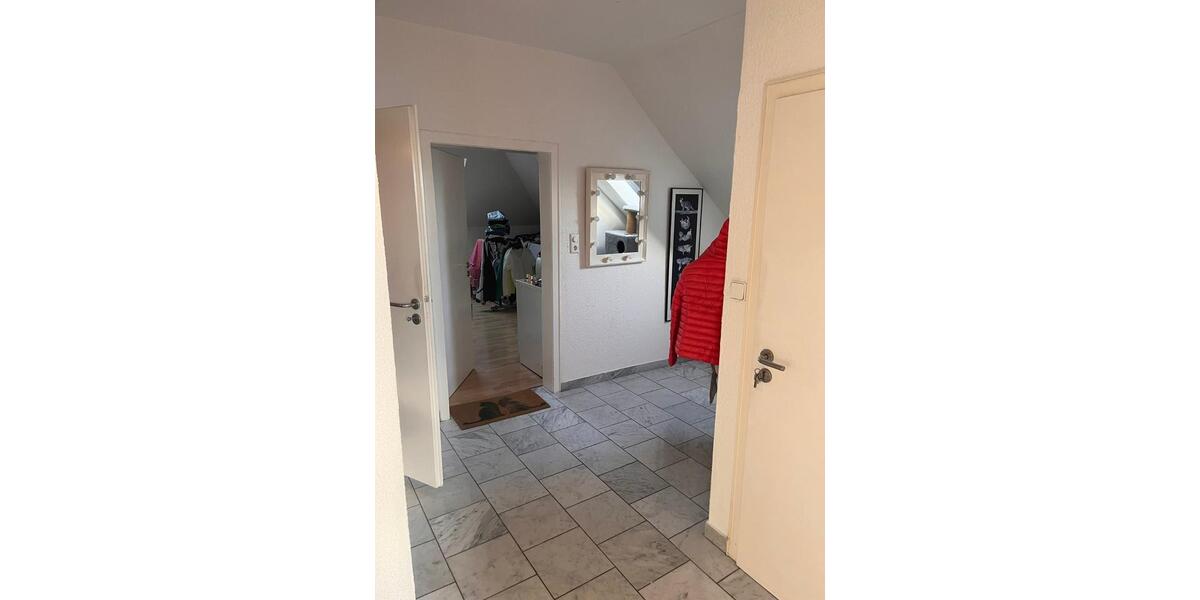 Dachgeschoßwohnung Bochum Bochum-Südwest - 4 Zimmer, 116 m&sup2;, 325.000&euro; | Angebot:26110541