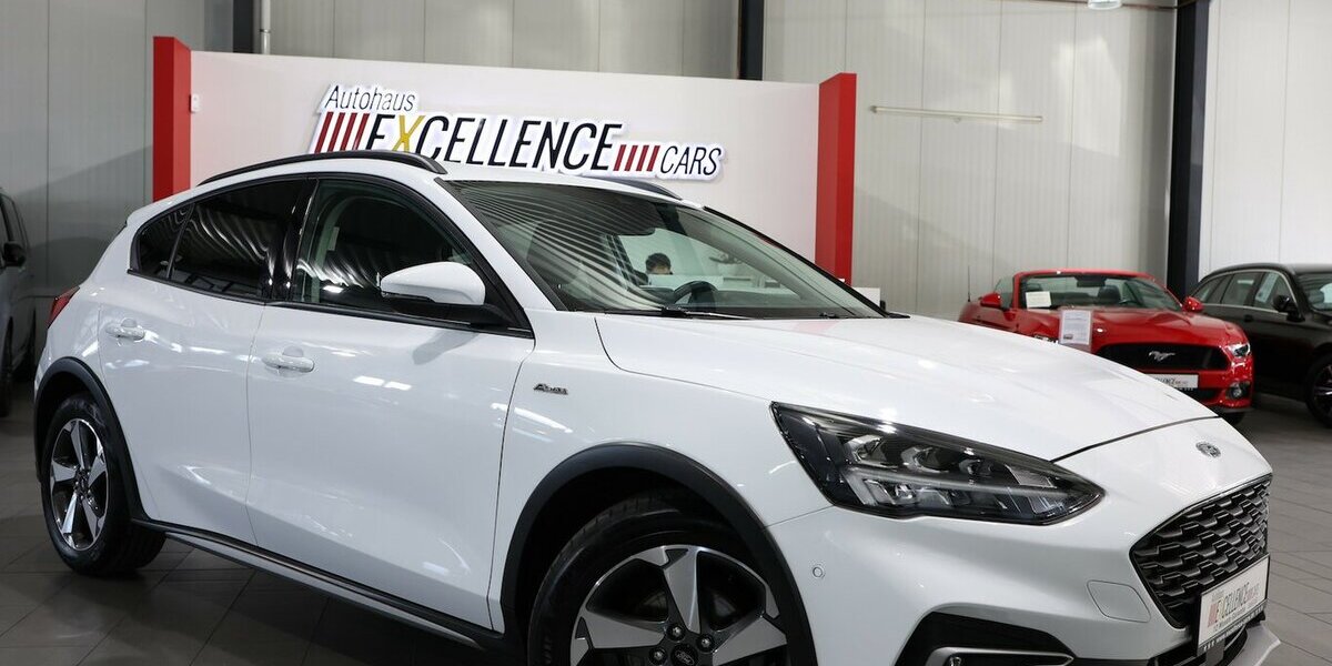 Ford Focus LIMOUSINE 1.5 EcoBlue ACTIVE WHITE / LED 83.000 km 13.991 &euro; Hamm 59077