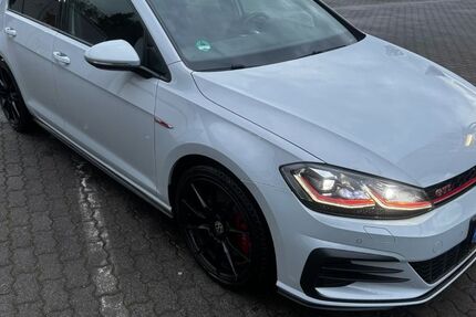 VW Golf 71.000 km 22.300 &euro; Recklinghausen 45665