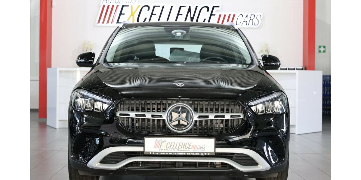 Mercedes-Benz GLA 180 ADVANCED SPORT / LEDER, LED, WIDESCREEN 7.000 km 33.331 &euro; Hamm 59077