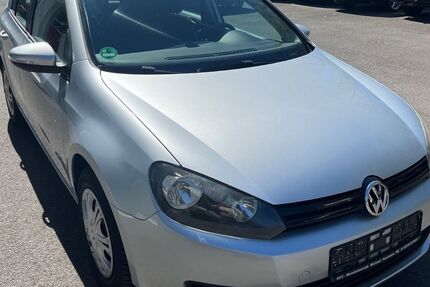 VW Golf 104.000 km 4.999 &euro; Recklinghausen 45663