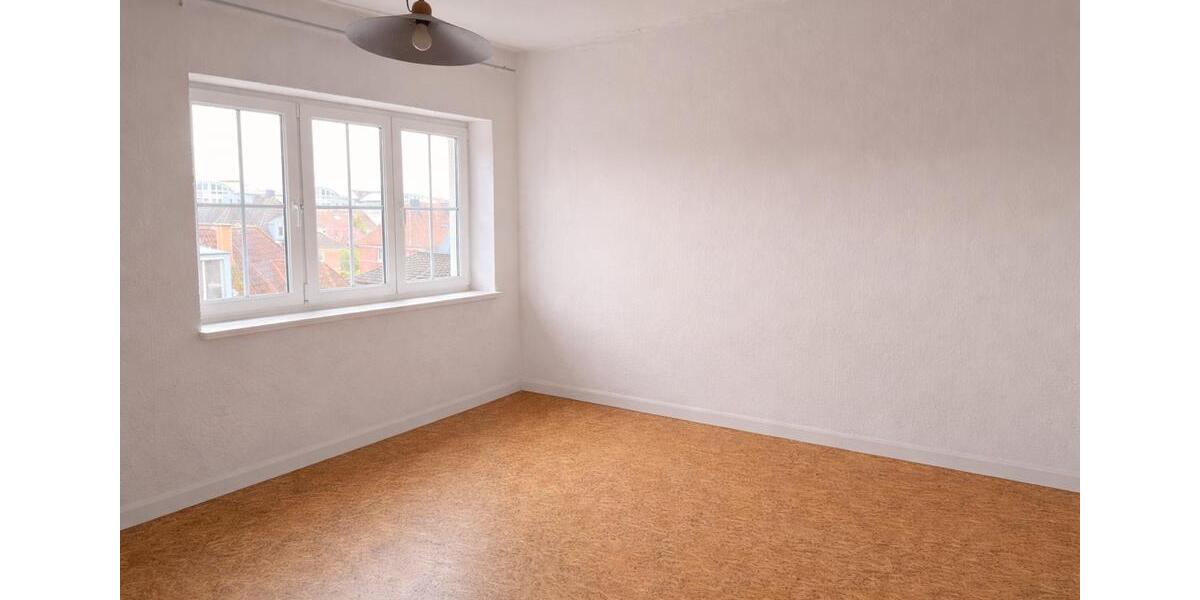 Dachgeschoßwohnung Unna - 4 Zimmer, 120 m&sup2;, 660&euro; | Angebot:25962699