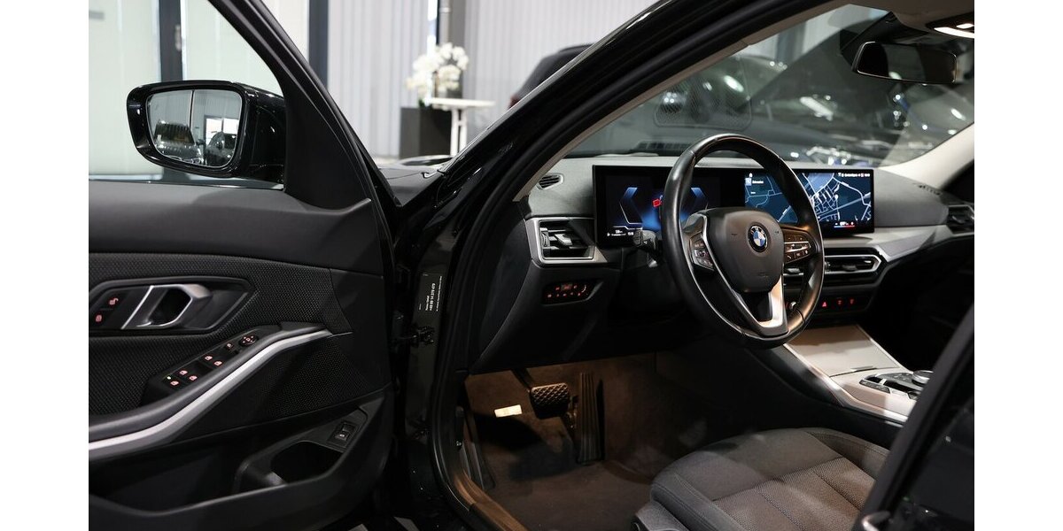 BMW 318d Touring SPORT FACE-LIFT CURVED+NAVI+KAMERA 69.000 km 25.777 &euro; Hamm 59077