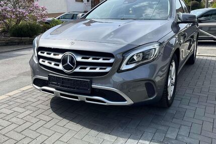 Mercedes-Benz GLA 180 76.300 km 18.990 &euro; Dortmund 44265