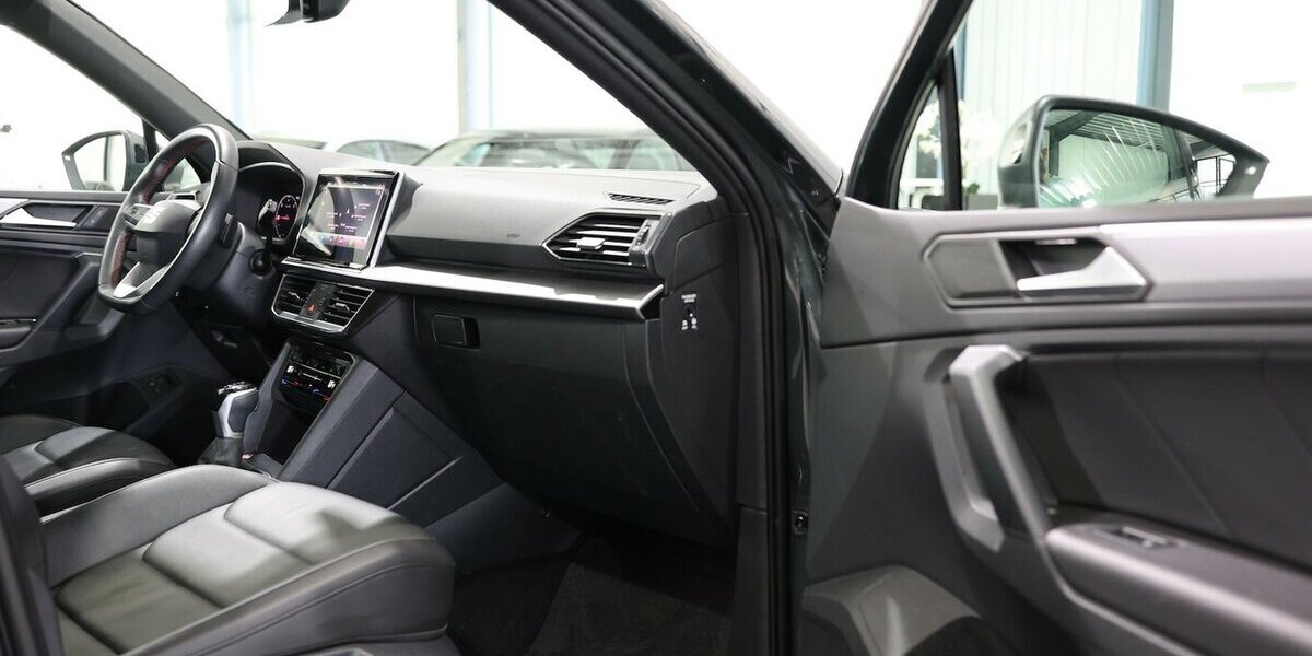 Seat Tarraco 1.4 TSI e-Hybrid DSG FR-SPORT / PANORAMA 85.000 km 28.444 &euro; Hamm 59077
