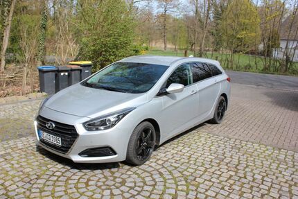 Hyundai i40 168.000 km 6.750 &euro; Oer-Erkenschwick 45739