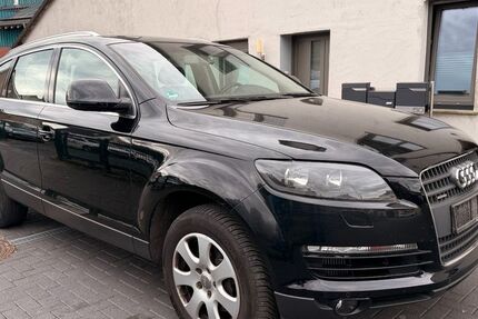 Audi Q7 290.000 km 5.490 &euro; Waltrop 45731