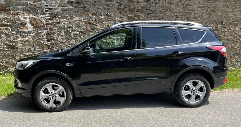Ford Kuga 89.000 km 10.900 &euro; Dortmund 44227