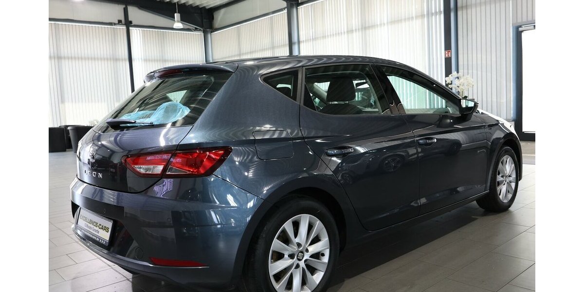 Seat Leon 1.6 TDI STYLE / NAVI-PLUS+APPLE+ANDROID 111.000 km 12.777 &euro; Hamm 59077