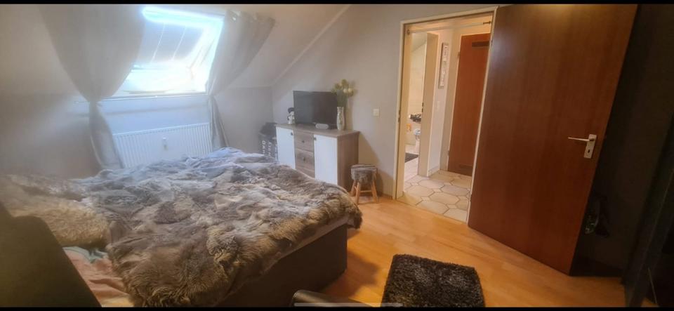 Dachgeschoßwohnung Recklinghausen Berghausen - 2.5 Zimmer, 66 m&sup2;, 337&euro; | Angebot:26676659