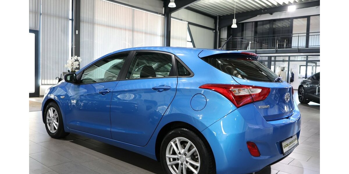 Hyundai i30 1.6 T-GDI STYLE / AUTOMATIK / NAVI+KAMERA 78.000 km 13.331 &euro; Hamm 59077
