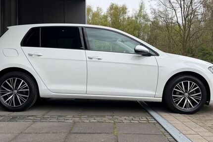 VW Golf 149.000 km 13.799 &euro; Lünen 44536