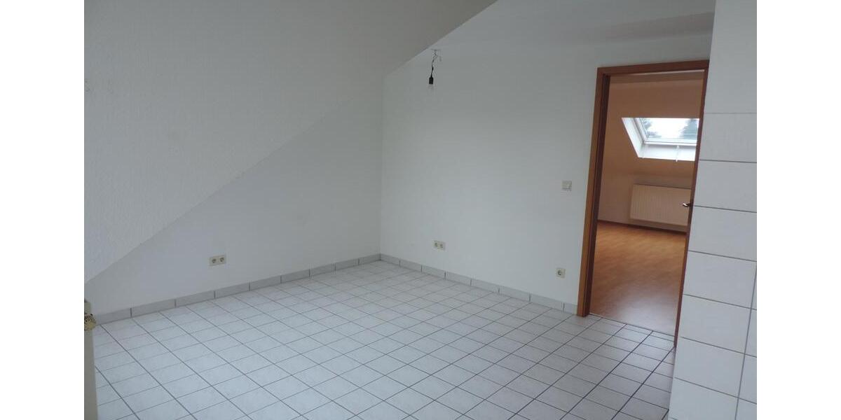 Dachgeschoßwohnung Dortmund Hombruch - 2 Zimmer, 75 m&sup2;, 560&euro; | Angebot:26298784