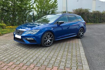Seat Leon 69.990 km 29.450 &euro; Dortmund 44143