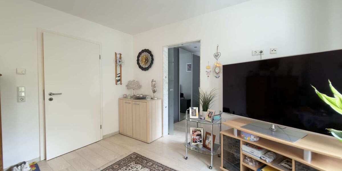 Modernisiertes Reihenhaus mit Wellnessbad, Gäste-WC, Keller & 248 m² Grundstück - Reihenmittelhaus Bönen | Angebot:27298689