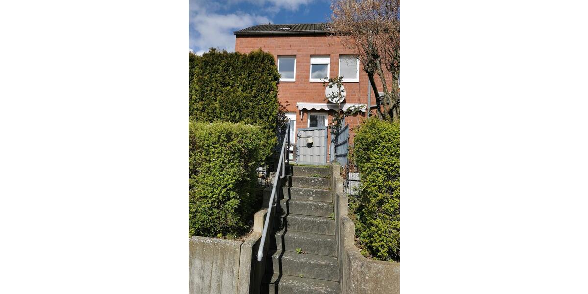 Reihenhaus Fröndenberg (Ruhr) - 5 Zimmer, 100 m&sup2;, 340.000&euro; | Angebot:26310093