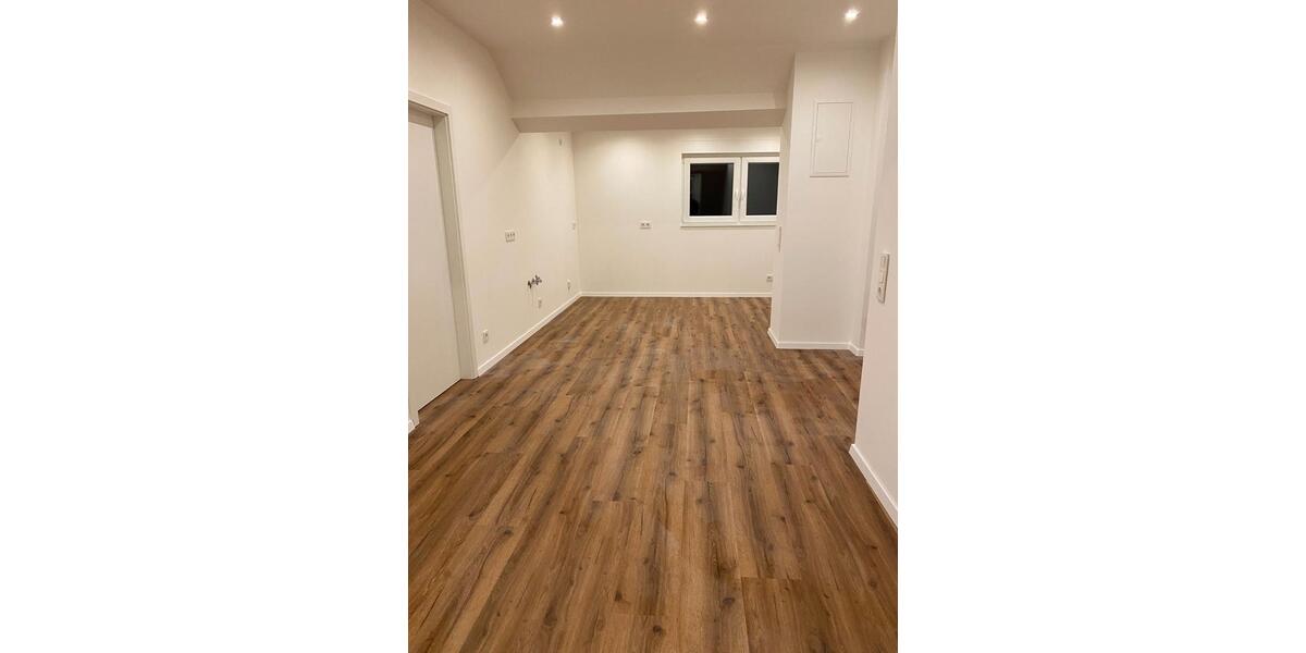Dachgeschoßwohnung Iserlohn - 1 Zimmer, 65 m&sup2;, 600&euro; | Angebot:26429943