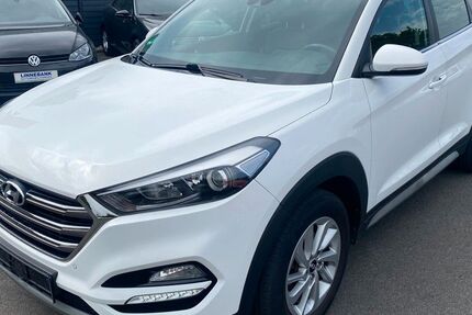 Hyundai TUCSON 38.000 km 19.900 &euro; Hamm 59065