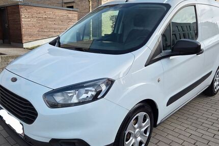 Ford Transit Courier 108.454 km 8.490 &euro; Dortmund 44263