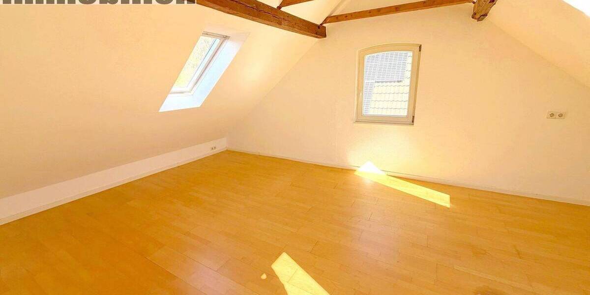 Mehrfamilienhaus, Wohnhaus Fröndenberg/Ruhr Fröndenberg - 7 Zimmer, 178 m&sup2;, 339.000&euro; | Angebot:26190153