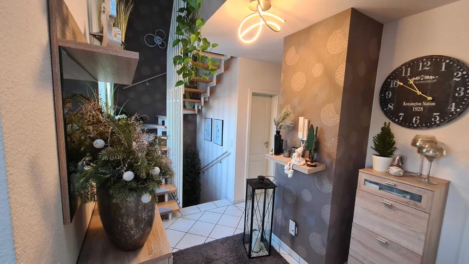 Einfamilienhaus Fröndenberg (Ruhr) - 5 Zimmer, 150 m&sup2;, 1.800&euro; | Angebot:27615895