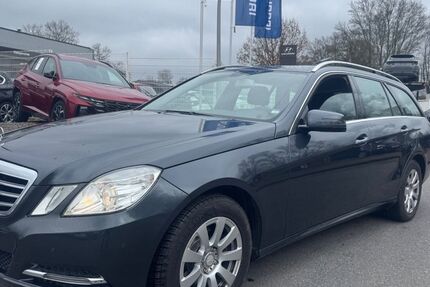 Mercedes-Benz E 200 136.000 km 10.990 &euro; Datteln 45711