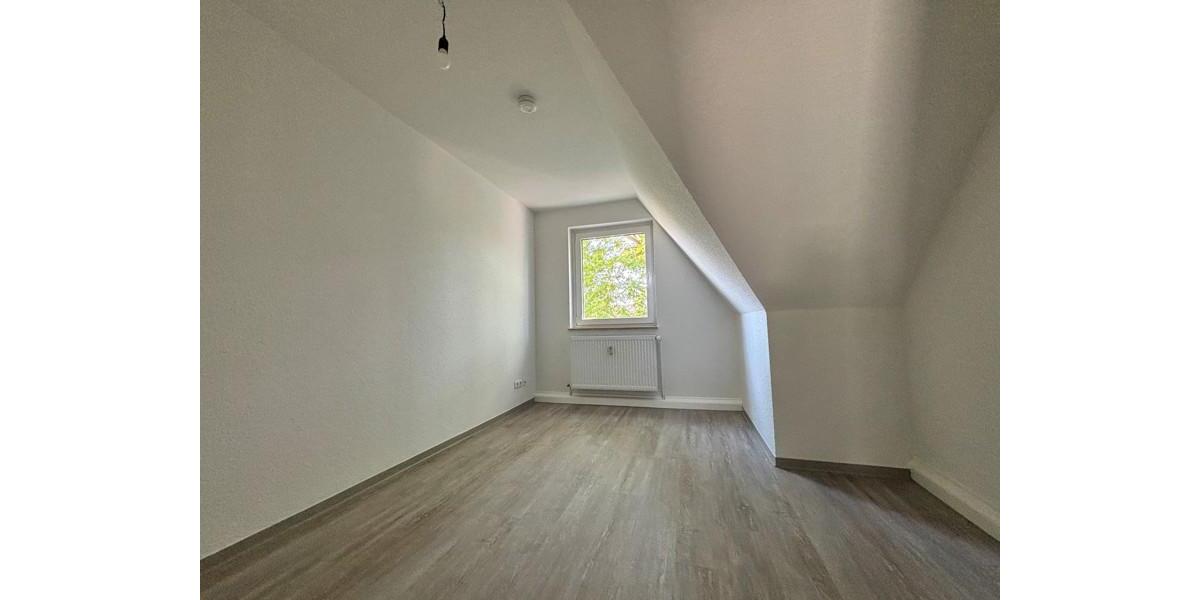 Dachgeschoßwohnung Dortmund Mengede - 3.5 Zimmer, 73 m&sup2;, 807&euro; | Angebot:26433754